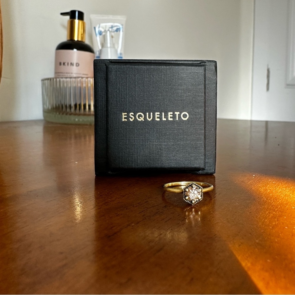 Satomi Kawakita Hexagon Ring (R2206BR)